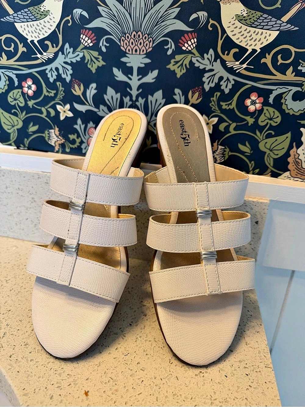 East 5th Strappy Flat Sandals in White Like New